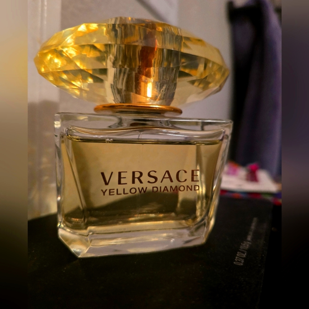 Versace Yellow Diamond Perfume